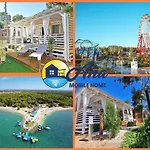 Parque de vacaciones Gita Mobile House Biograd Na Moru