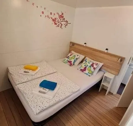Gita Mobile House *
