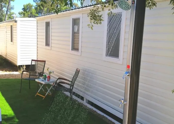 Gita Mobile House ביוגראד נה מורו